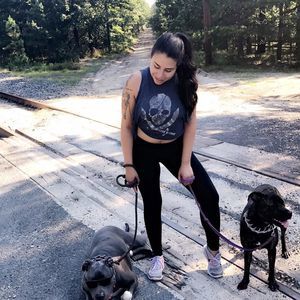 Meet your Posher, Yesenia